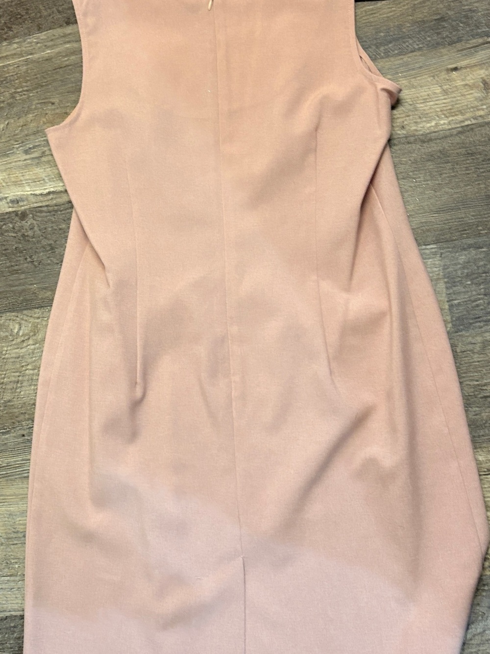 Classic Women's Two-Piece Dusty Rose Skirt Suit - Picture 7 of 8